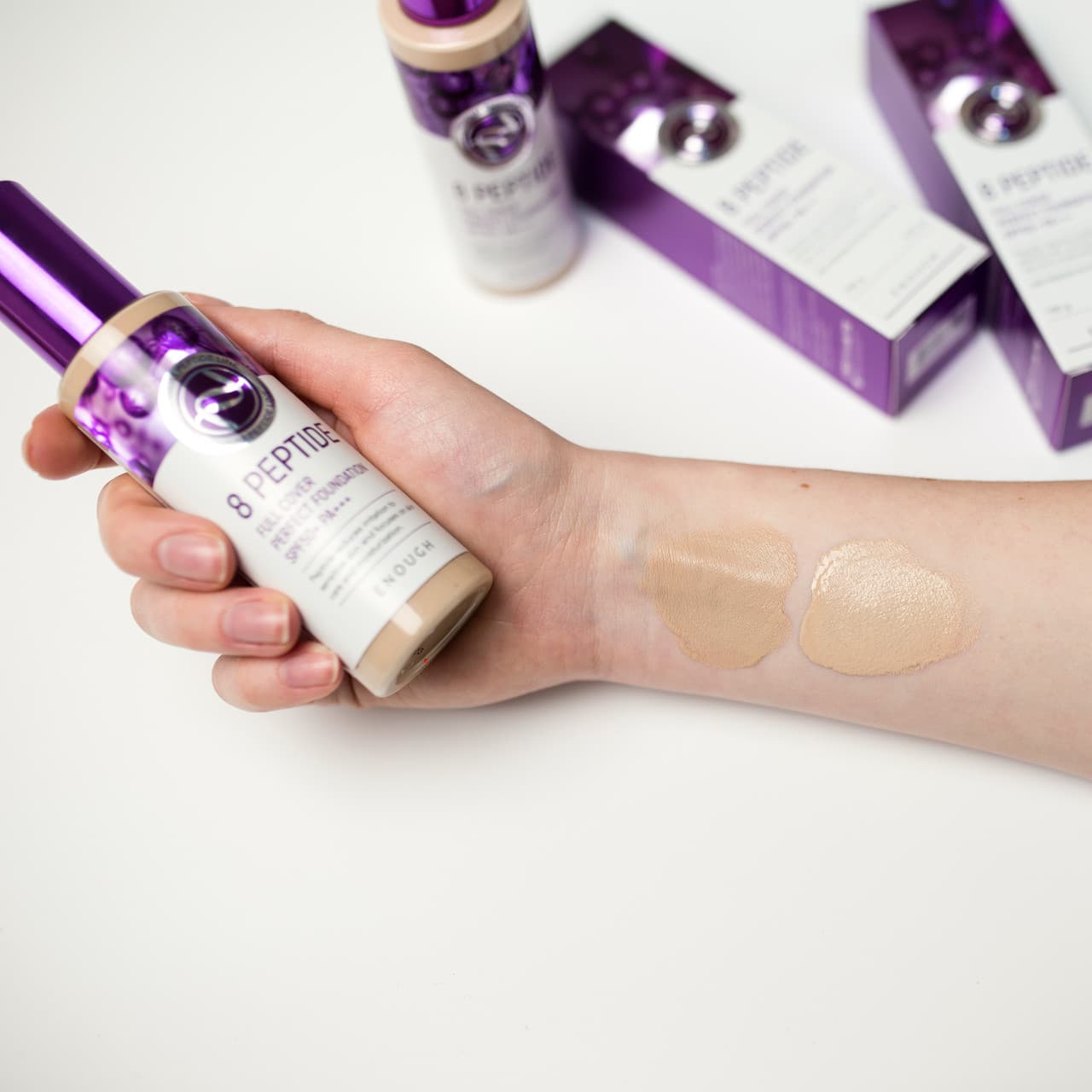 Тональный крем с пептидами SPF50+ PA+++ Enough 13 тон Тональный крем с пептидами SPF50+ PA+++ Enough 13 тон