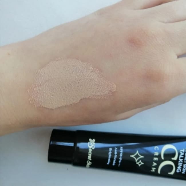 CC крем для лица сияющий Secret Skin